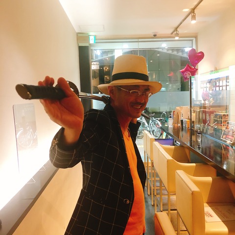 8F100876-8207-4AA2-882F-23DC0BE7CDC0