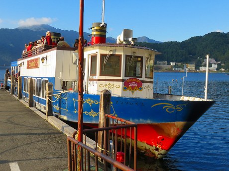 4.山梨 河口湖 遊覧船アンソレイユ号 : ** こちさの旅の記録