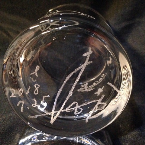 20180823_033833634_iOS