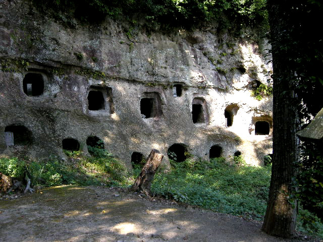 16c9b38c.jpg
