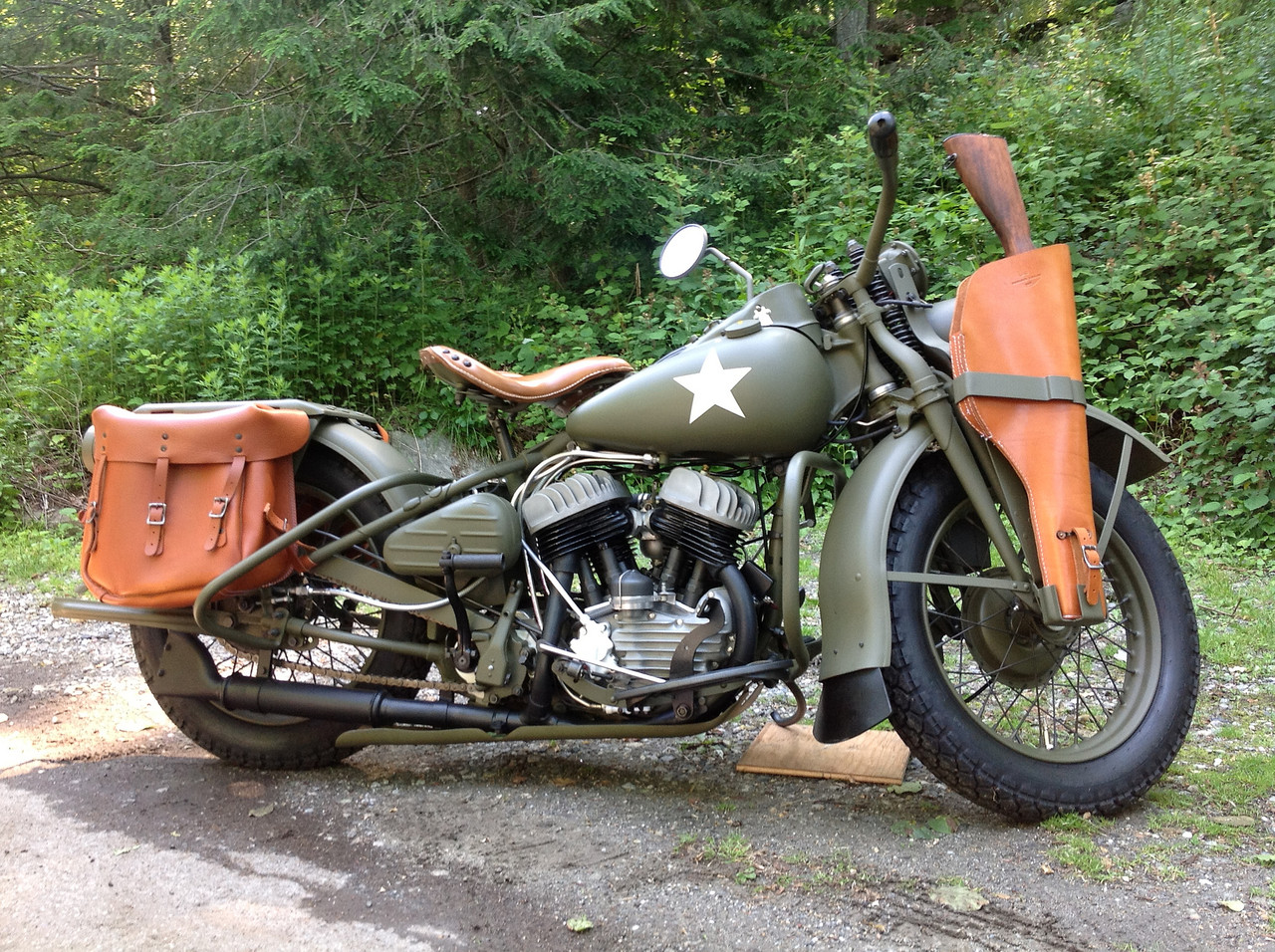 新品2way タンクキャリア&ガード レトロ トライアンフ ハーレー w650