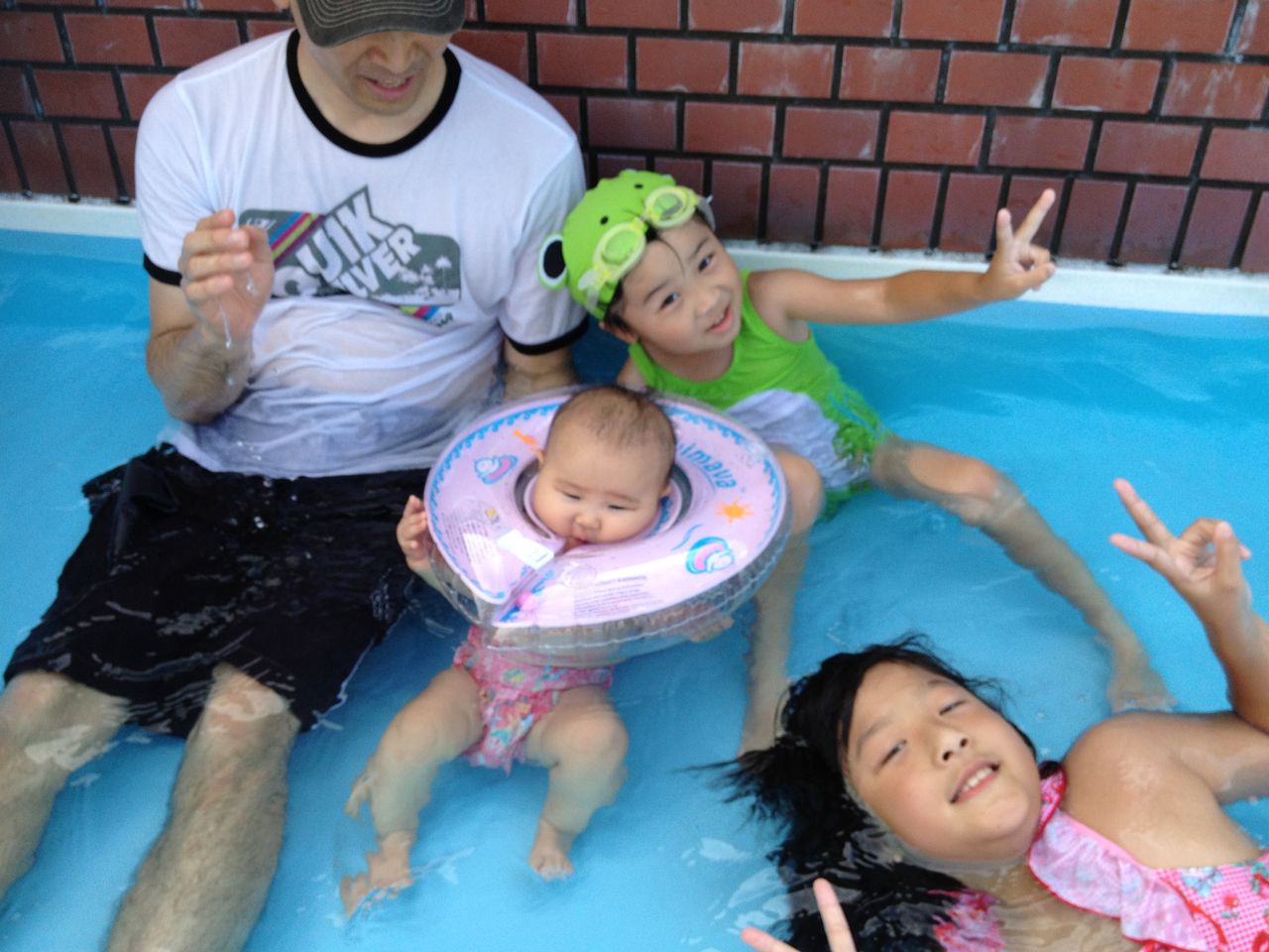 広島市内の市民プール 「ファミリープール」 子供とお出かけ
