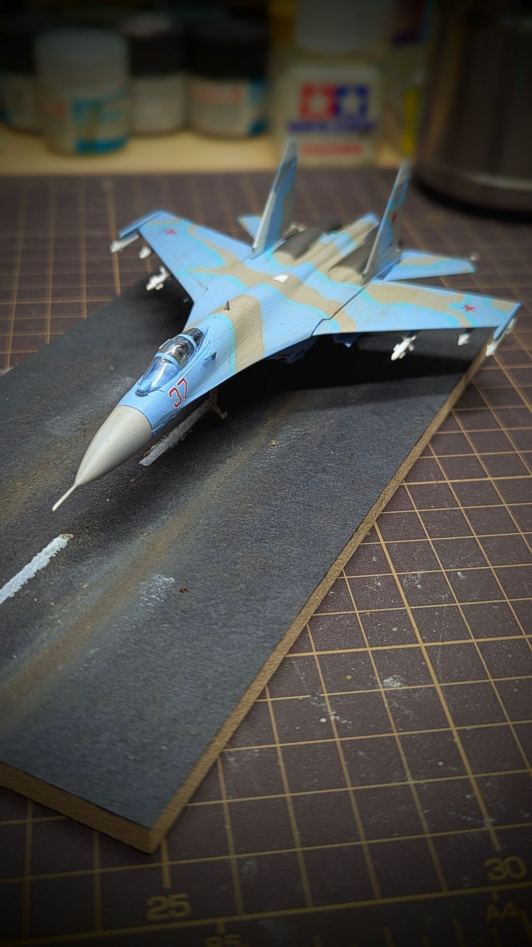 食玩】Su-27,Su-30フランカーファミリーの食玩を購入！簡単なジオラマ