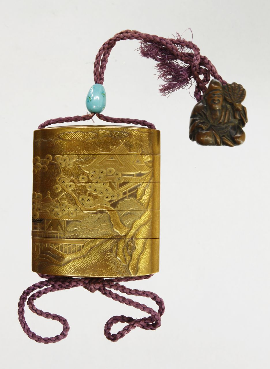 蒔絵印籠 四段印籠 山水蒔絵 細密細工 飾物 提げ物 時代物 山水蒔絵印籠 銘 梶川作（榮） | 梶川 | 収蔵品詳細 | 作品を