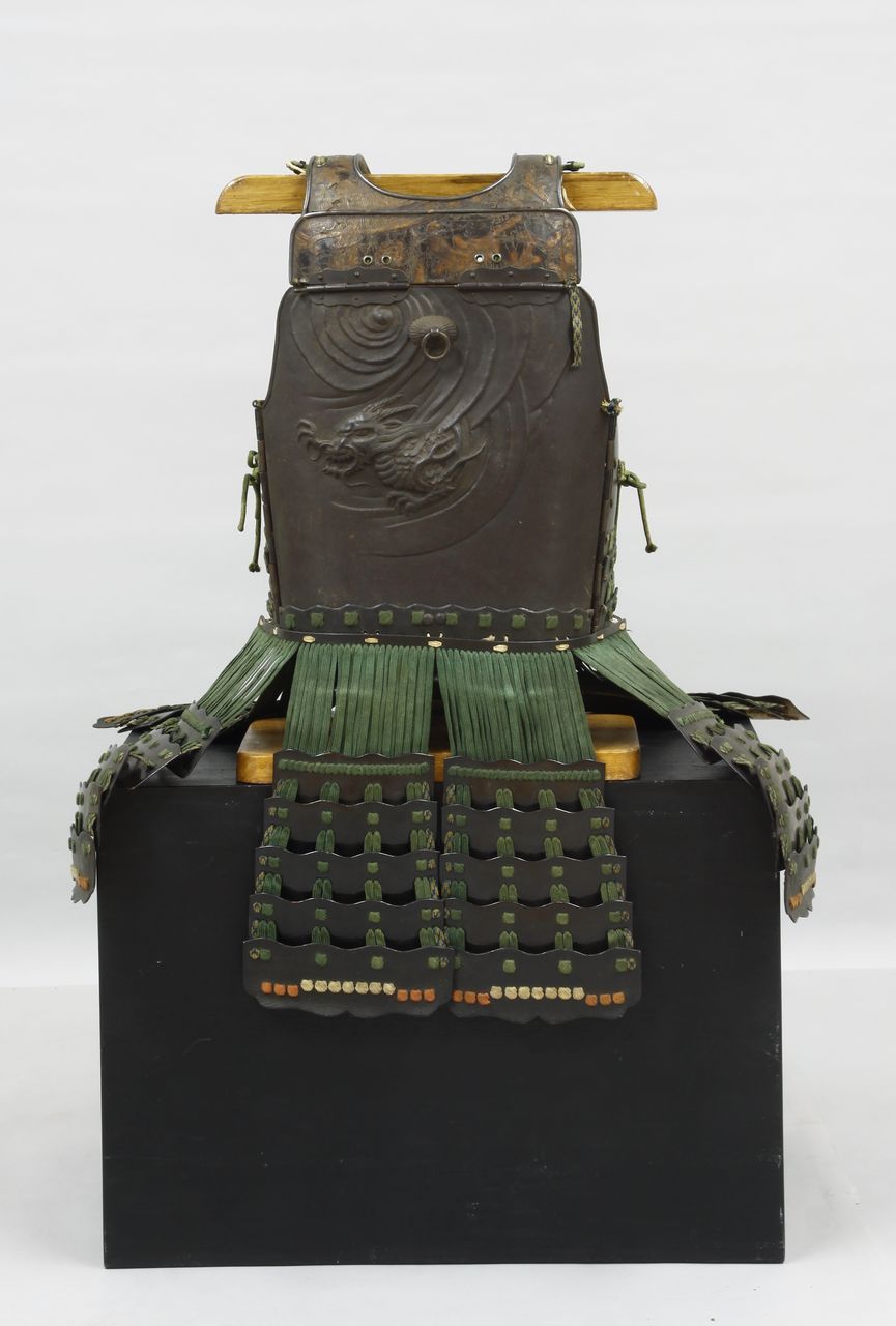 鉄錆地不動明王打出胴 : 骨董・古美術品オークション 古裂會 鉄錆地不動明王打出胴 : 骨董・古美術品オークション 古裂會
