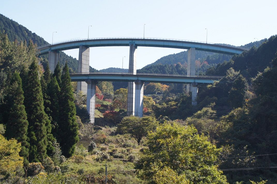 熊本県から人吉ループ橋 えびのループを通り宮崎県へ 歩け 歩け 日本列島 徒然日記 熊本県から人吉ループ橋 えびのループを通り宮崎県へ 歩け 歩け 日本列島 徒然日記