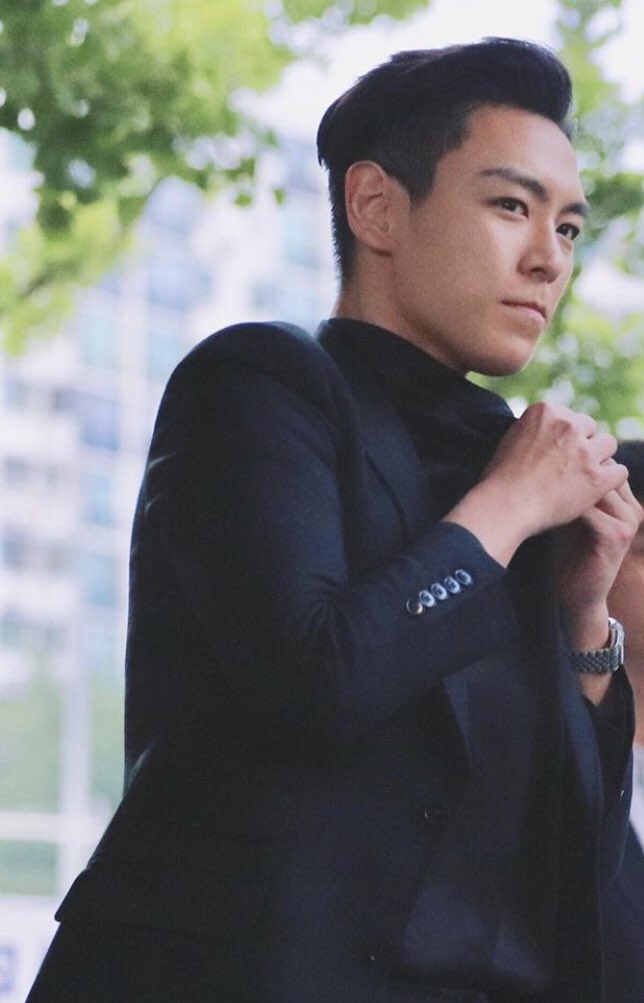 Bigbang T O P除隊日のファッションが高価すぎると物議 こぐまの韓国news