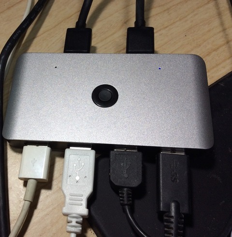 USBハブ