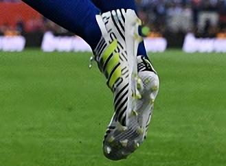 アディダス ネメシスメッシ17.1 FG/AG メッシ限定着用モデル アディダス ネメシスメッシ17.1 FG/AG メッシ限定着用モデル