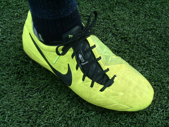 ナイキ サッカースパイクT90 レーザー IV HG-B ACC NIKE T90 レーザー4 HG-B ACC : Kohei's BLOG サッカースパイク