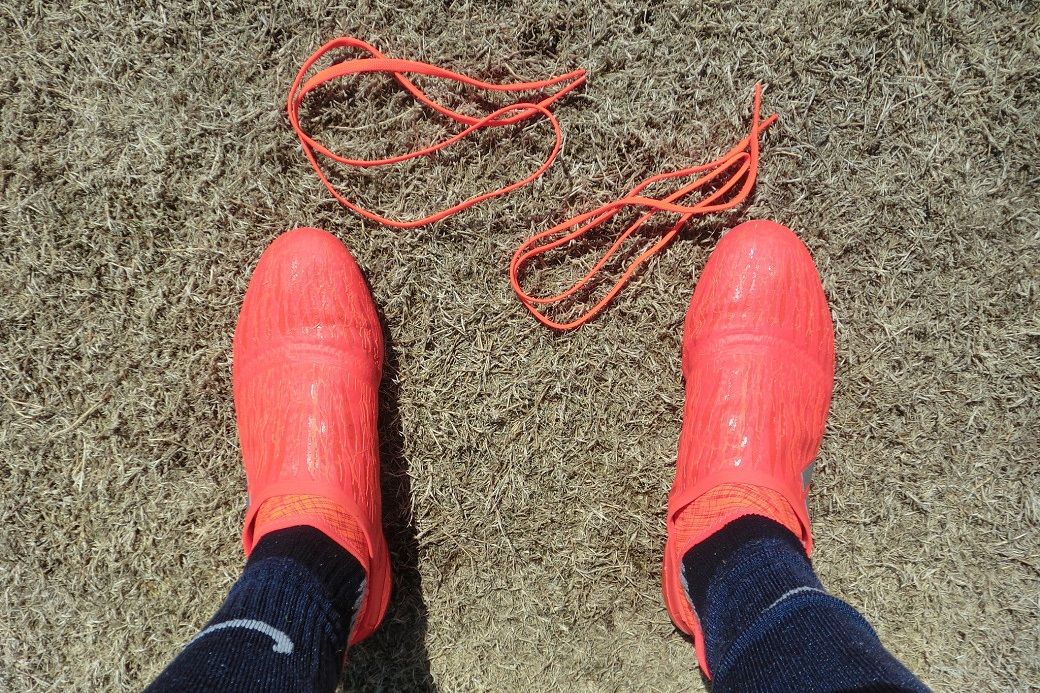 検証レビュー】 エックス16+ピュアカオスを紐無しで履いてみた