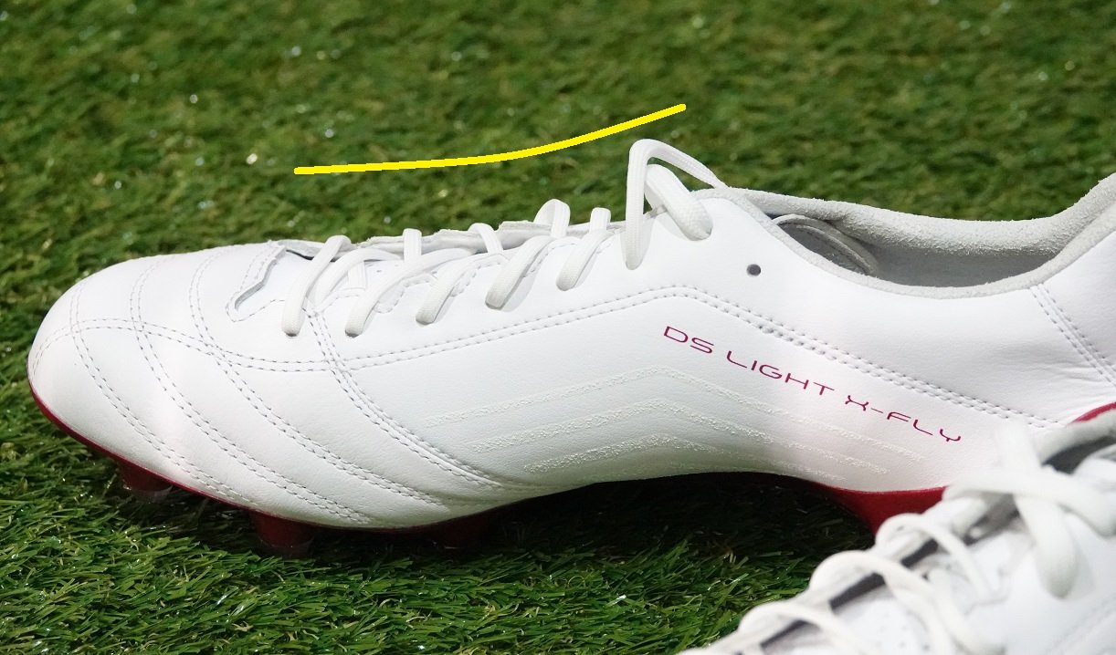 アシックス Dsライトx Fly4 正式公開 X Fly3と機能性を徹底比較 Kohei S Blog サッカースパイク情報ブログ アシックス Dsライトx Fly4 正式公開 X Fly3と機能性を徹底比較 Kohei S Blog サッカースパイク情報ブログ
