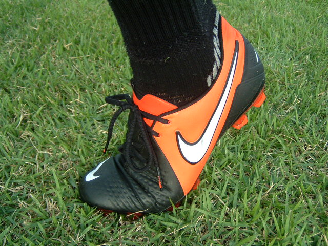 NIKE CTR360 マエストリ 3 HG : Kohei's BLOG サッカースパイク情報ブログ