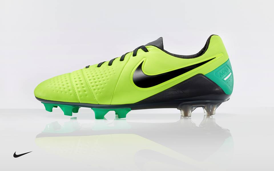 Nikeマーキュリアル13 AG ハイパーヴェノム NIKEスパイク 新色 2013年9月 : Kohei's BLOG サッカースパイク