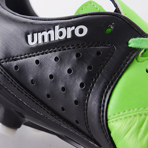 アンブロ アクセレイターKL 限定カラー 【グリーン×ブラック