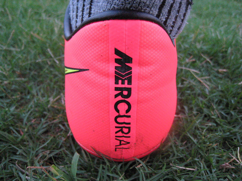 ナイキ マーキュリアルヴェイパー10 HG-V レビュー 前編 : Kohei's