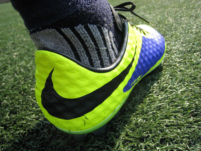 美品】NIKE ハイパーヴェノム ファントム 取替式