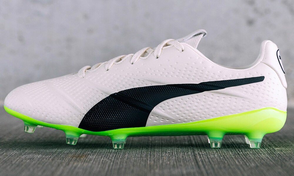 プーマ「キングプラチナム21 ヴィーガン FG/AG」限定モデル登場