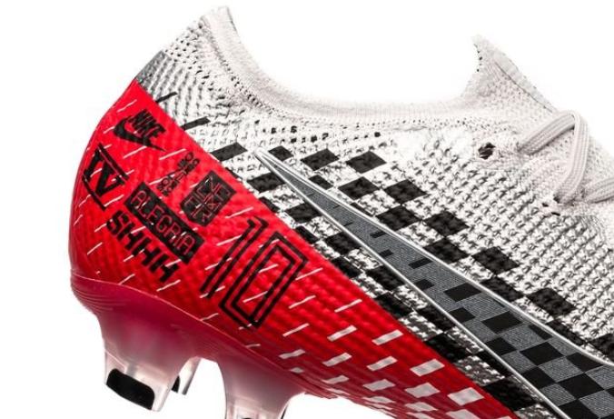 ネイマール着用 マーキュリアルヴェイパー13 Speed Freak Pack