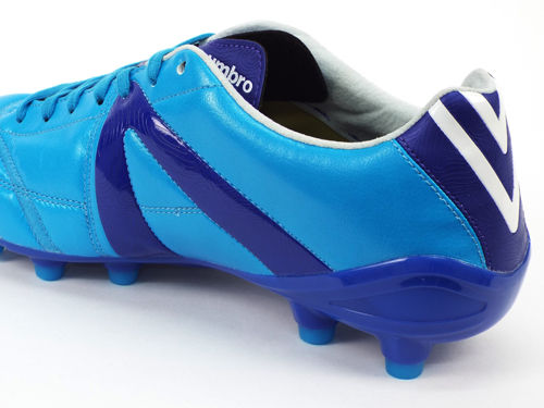アンブロ アクセレイタープロFG 26.5 umbro アンブロ アクセレイタープロ HG(ホワイト×シルバー) UU2NJA11WS