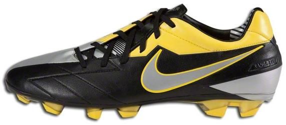 トータル90レーザー4 登場 : Kohei's BLOG サッカースパイク情報ブログ