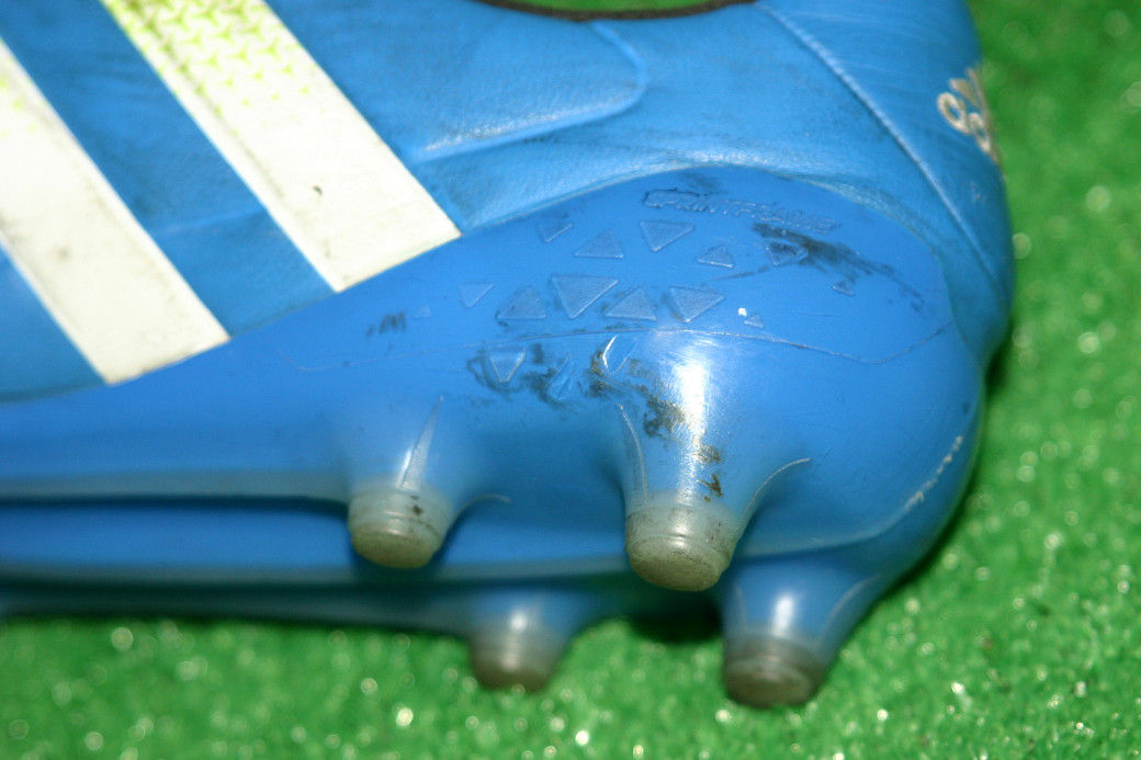 人工芝で使用したサッカースパイクの手入れ方法 激落ちくん Kohei S Blog サッカースパイク情報ブログ