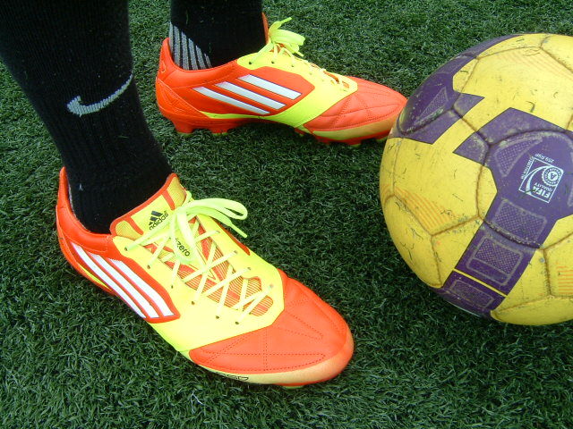 アディダス アディゼロ F50 ジャパン HG LEA インプレ : Kohei's BLOG