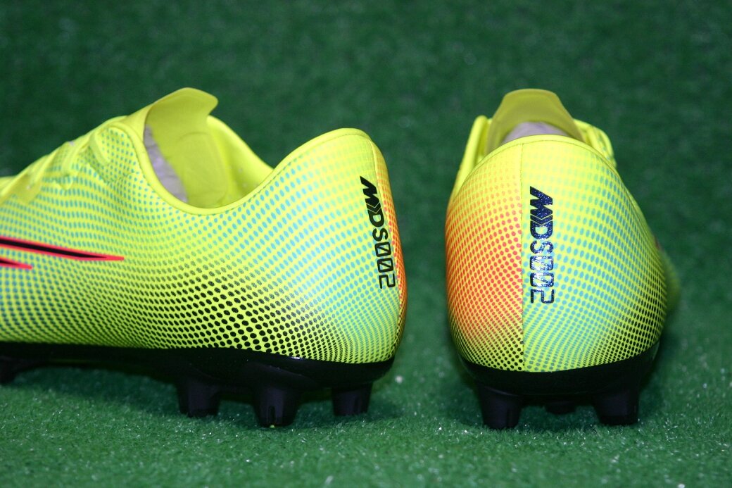 NIKE マーキュリアルヴェイパー13 PRO HG MDS002 機能性まとめ NIKE マーキュリアルヴェイパー13 PRO HG MDS002 機能性まとめ