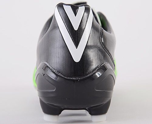 アンブロ アクセレイターKL 限定カラー 【グリーン×ブラック