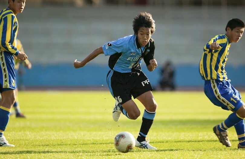 中村憲剛が現役引退!プロ1年目に履いていたスパイクは実は 中村憲剛が現役引退!プロ1年目に履いていたスパイクは実は