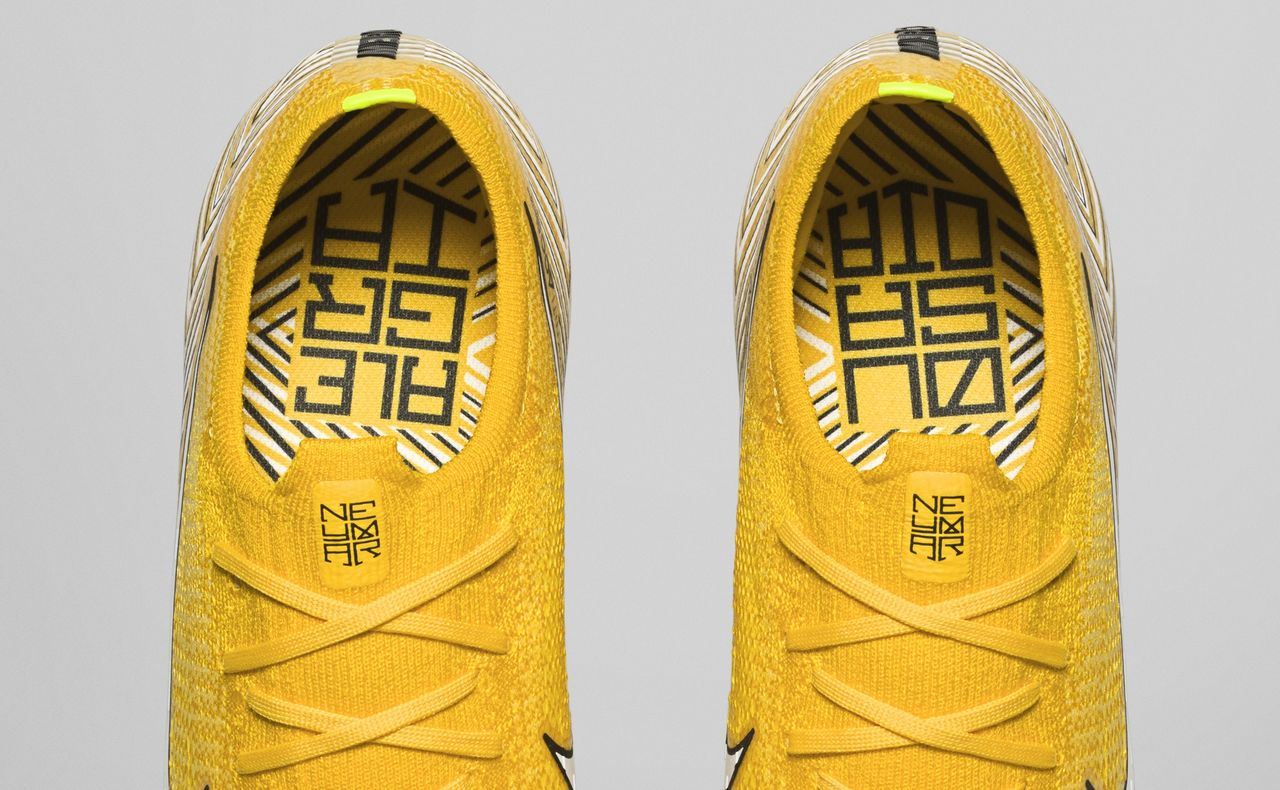ネイマールスパイク】Nike マーキュリアルヴェイパー12エリート