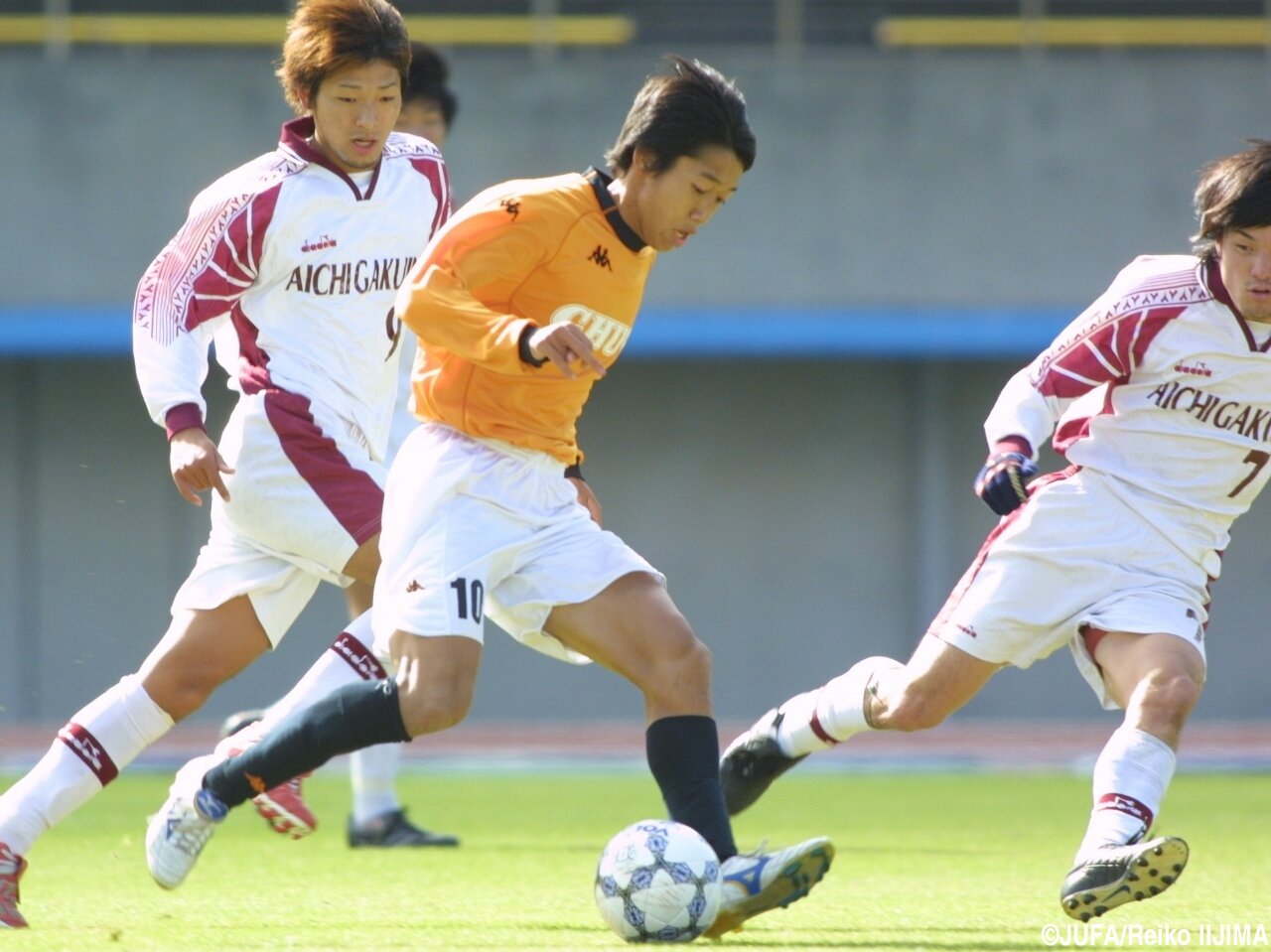 中村憲剛が現役引退!プロ1年目に履いていたスパイクは実は 中村憲剛が現役引退!プロ1年目に履いていたスパイクは実は