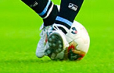 中村憲剛が現役引退!プロ1年目に履いていたスパイクは実は 中村憲剛が現役引退!プロ1年目に履いていたスパイクは実は