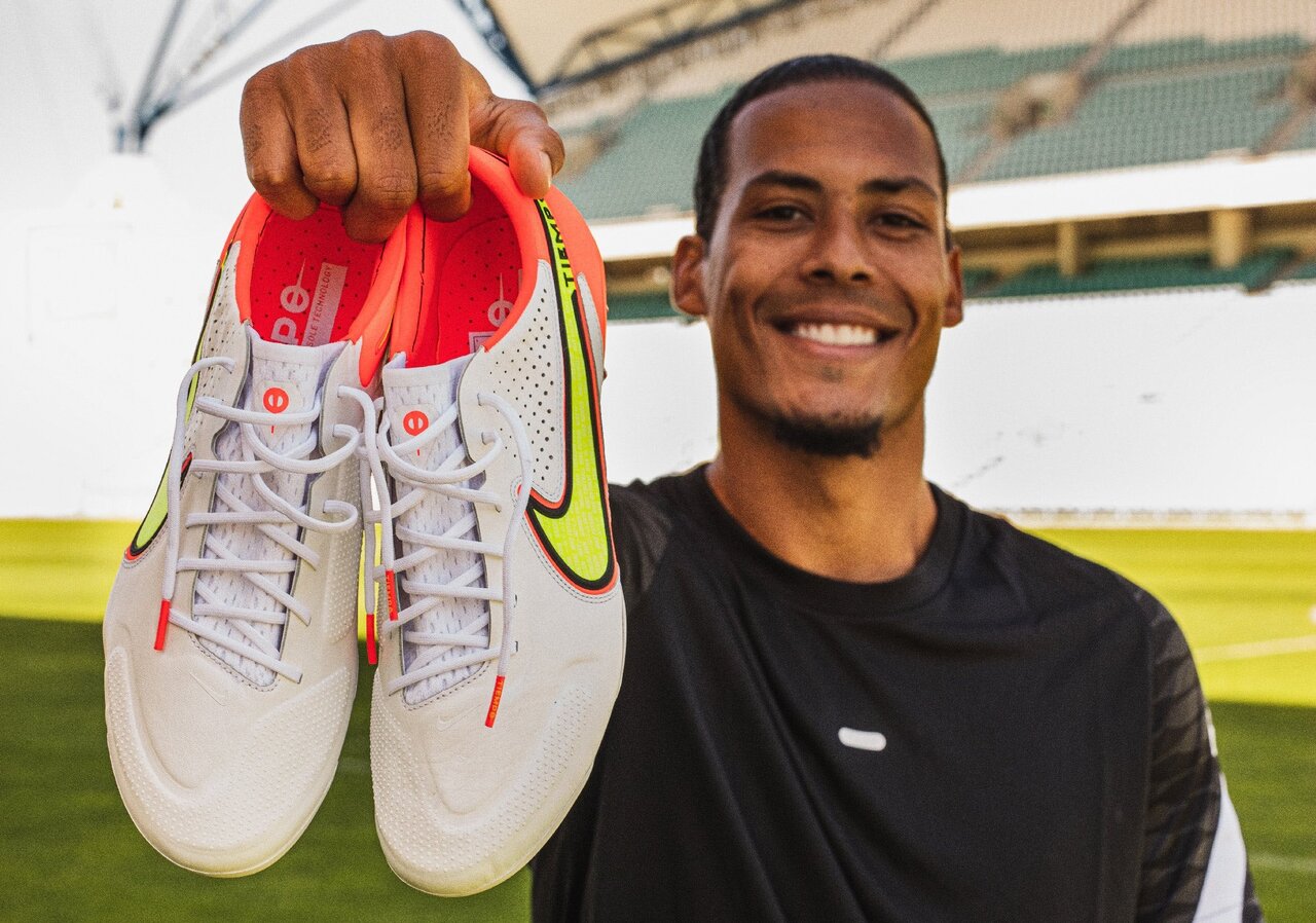 ヴィッセル神戸FW大迫勇也の最新着用スパイクは？ナイキの