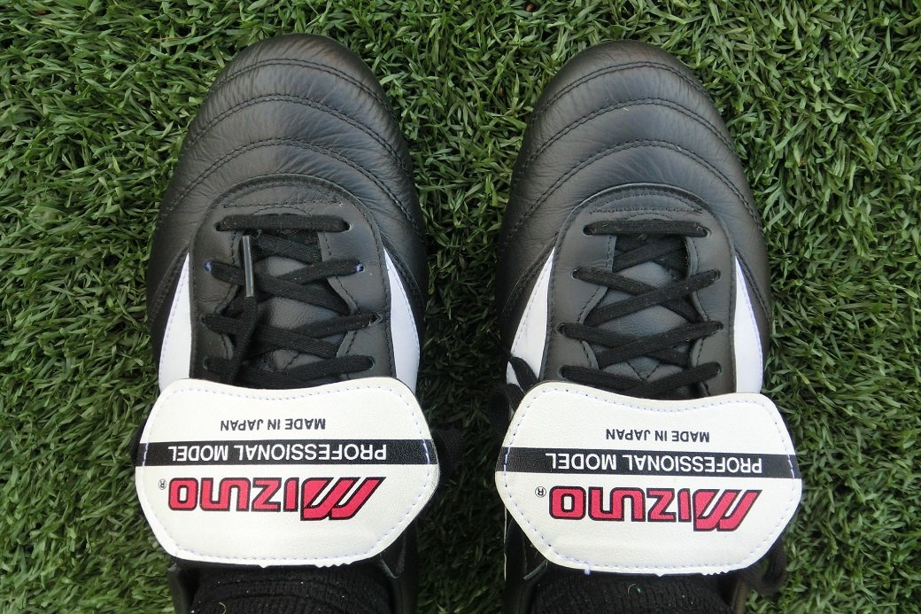 レビュー】 ミズノ モレリア2TM (人工芝用モレリア) 評価 : Kohei's