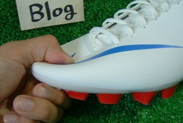 詳細】 ナイキ マーキュリアルヴェイパー8 HG-V (2012年発売