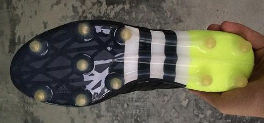 adidas エース15.1 と エース16.1 のFG/AGソールの進化過程 adidas エース15.1 と エース16.1 のFG/AGソールの進化過程
