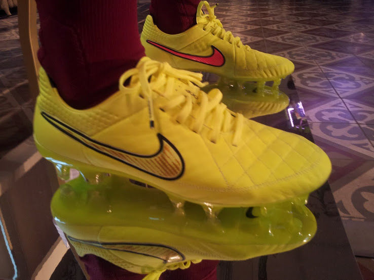 ハイパーヴェノム と ティエンポレジェンド5 新色 : Kohei's BLOG