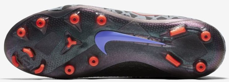 EAスポーツ × ナイキ ファントムビジョンアカデミーDF MG 登場