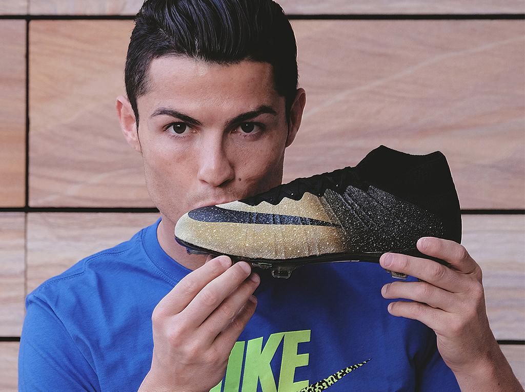 マーキュリアルスーパーフライ CR7 レアゴールド 登場 : Kohei's