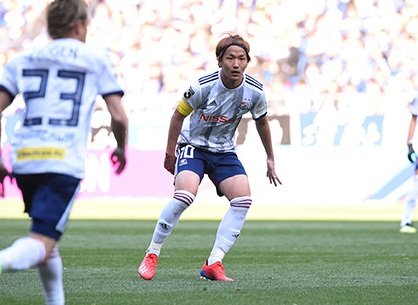 天野純がアディダスと契約！「エックス18.1」を着用！過去の着用