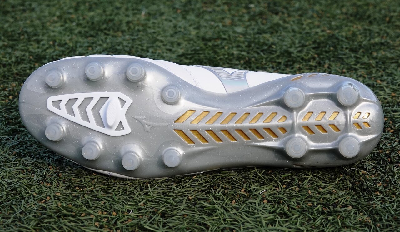 ミズノ『モレリアネオ3』2023年春の新色が発売！ : Kohei's BLOG