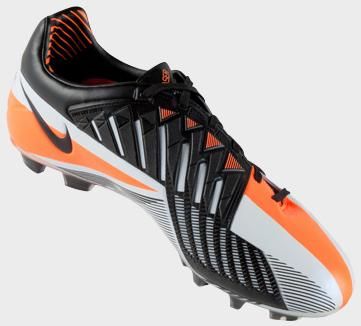 トータル90レーザー4 登場 : Kohei's BLOG サッカースパイク情報