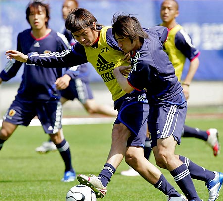 アンブロ アクセレイター ESE 777足限定 : Kohei's BLOG