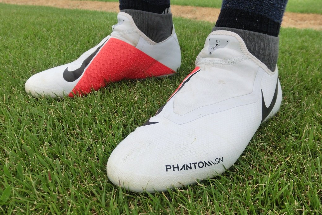 NIKE ファントム ビジョン アカデミー DF HG(レッド×シルバー) NIKE ナイキ ファントム ビジョン アカデミー DF HG(グレー