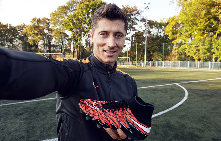 【タグ付き】adidas　バイエルン　レヴァンドフスキ　ポーランド代表 ⭐︎新品タグ付/正規品】バイエルンM レヴァンドフスキ