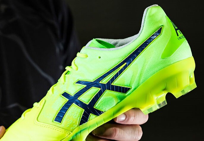 完売　新品　未使用　27㎝　アシックス　ASICS　ウルトレッツァ AI 2 アシックス ウルトレッツァ 2 AI asics 【サッカー・フットサル