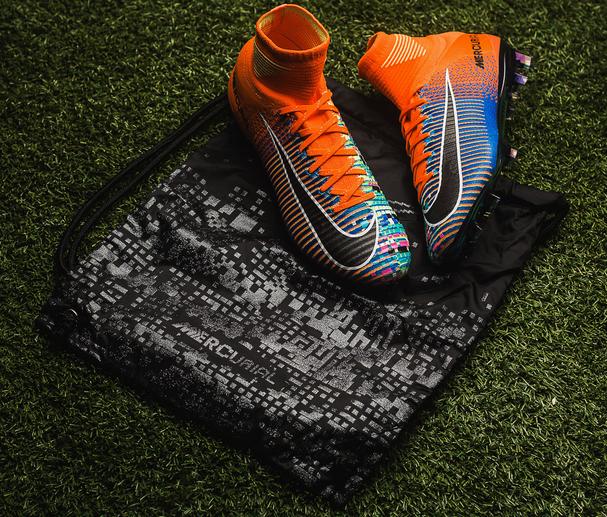 限定コラボスパイク】 EA SPORTS X マーキュリアルスーパーフライV