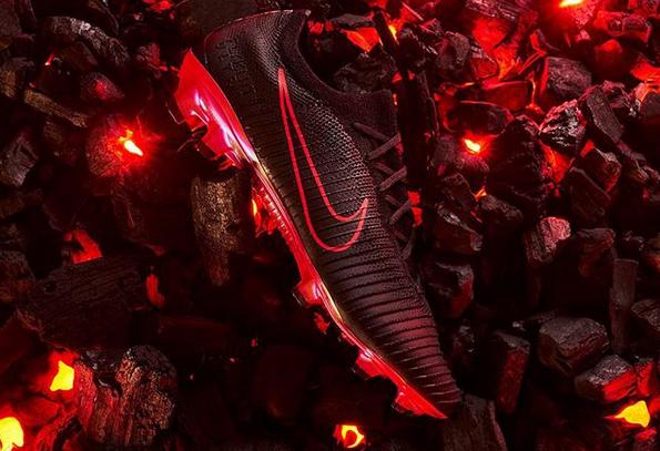 最終値下げ！NIKE マーキュリアル　フライニット　フットサル　サッカー fd7ac8d2-s.jpg