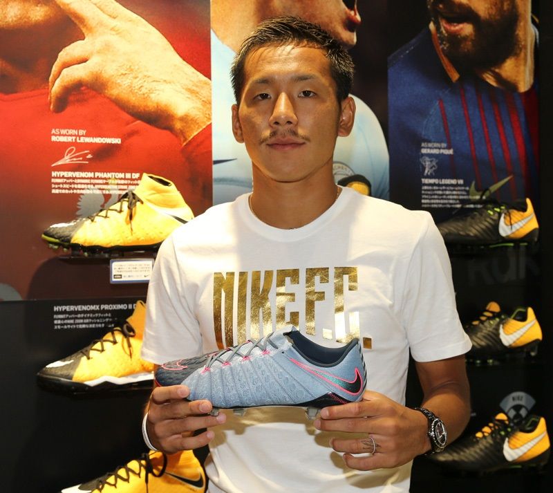 新色】 ナイキスパイク ライジングファストパック (グレー×ネイビー